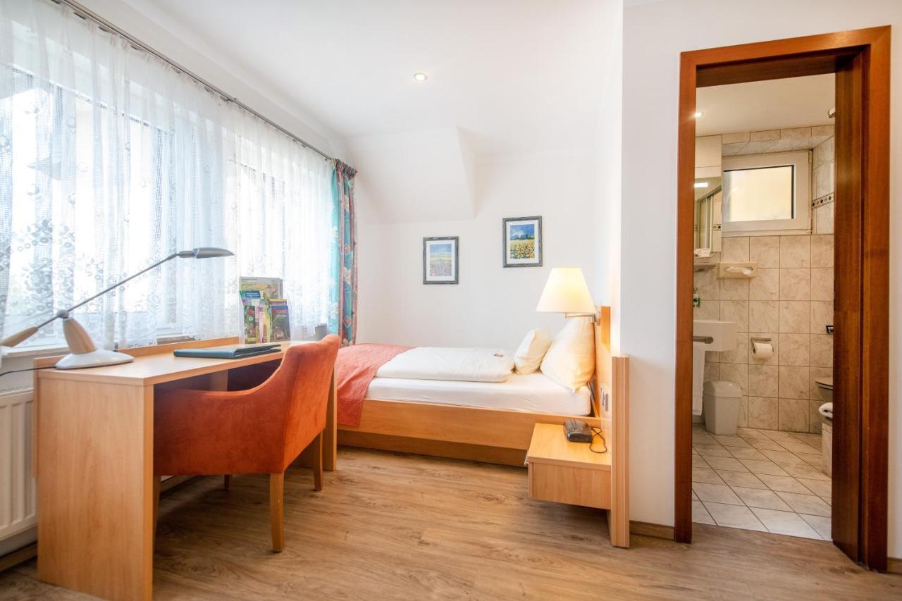 Waldesblick, Hotel-Restaurant Lahr  Habitación foto